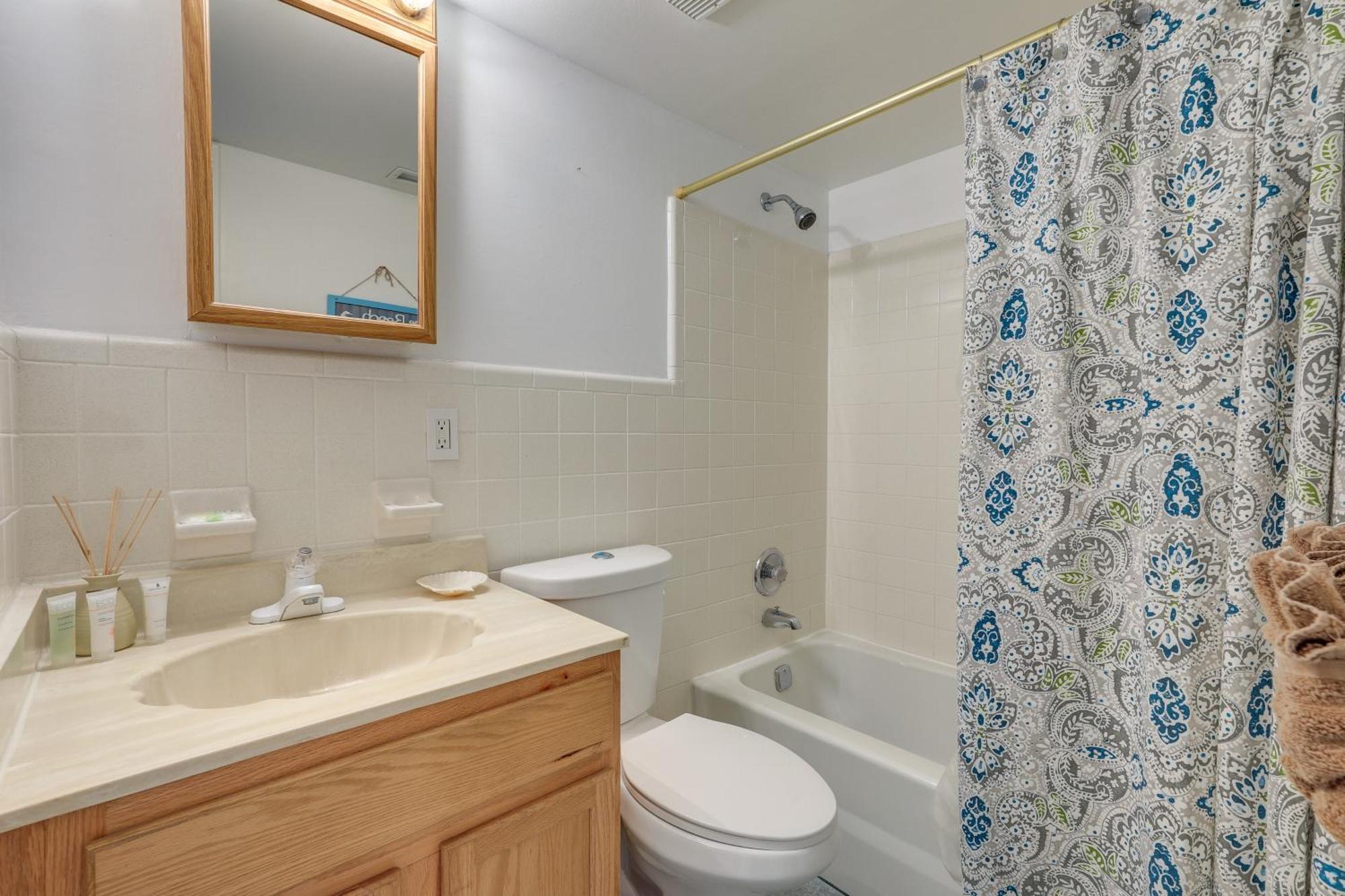 Central Cocoa Beach Condo With View, Steps To Beach! מראה חיצוני תמונה