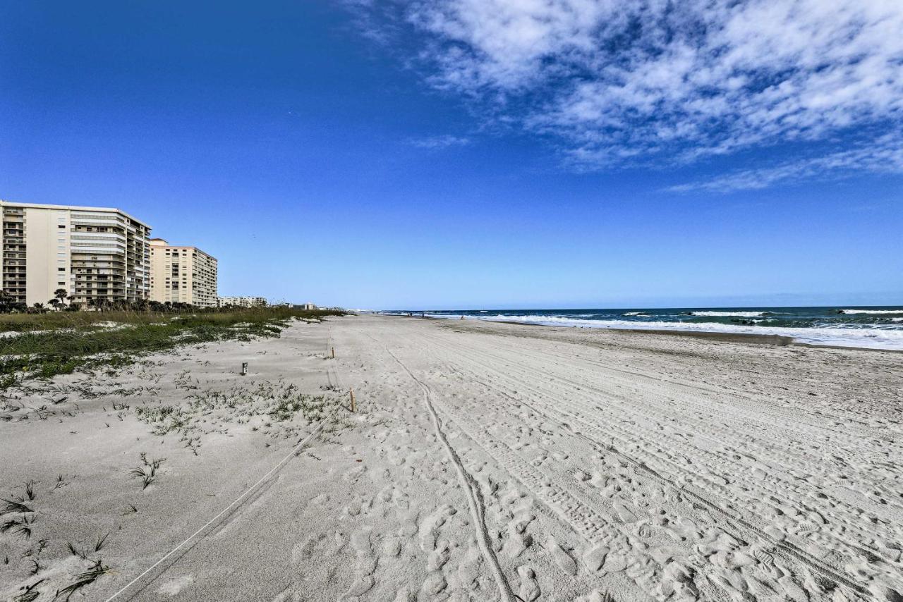 Central Cocoa Beach Condo With View, Steps To Beach! מראה חיצוני תמונה
